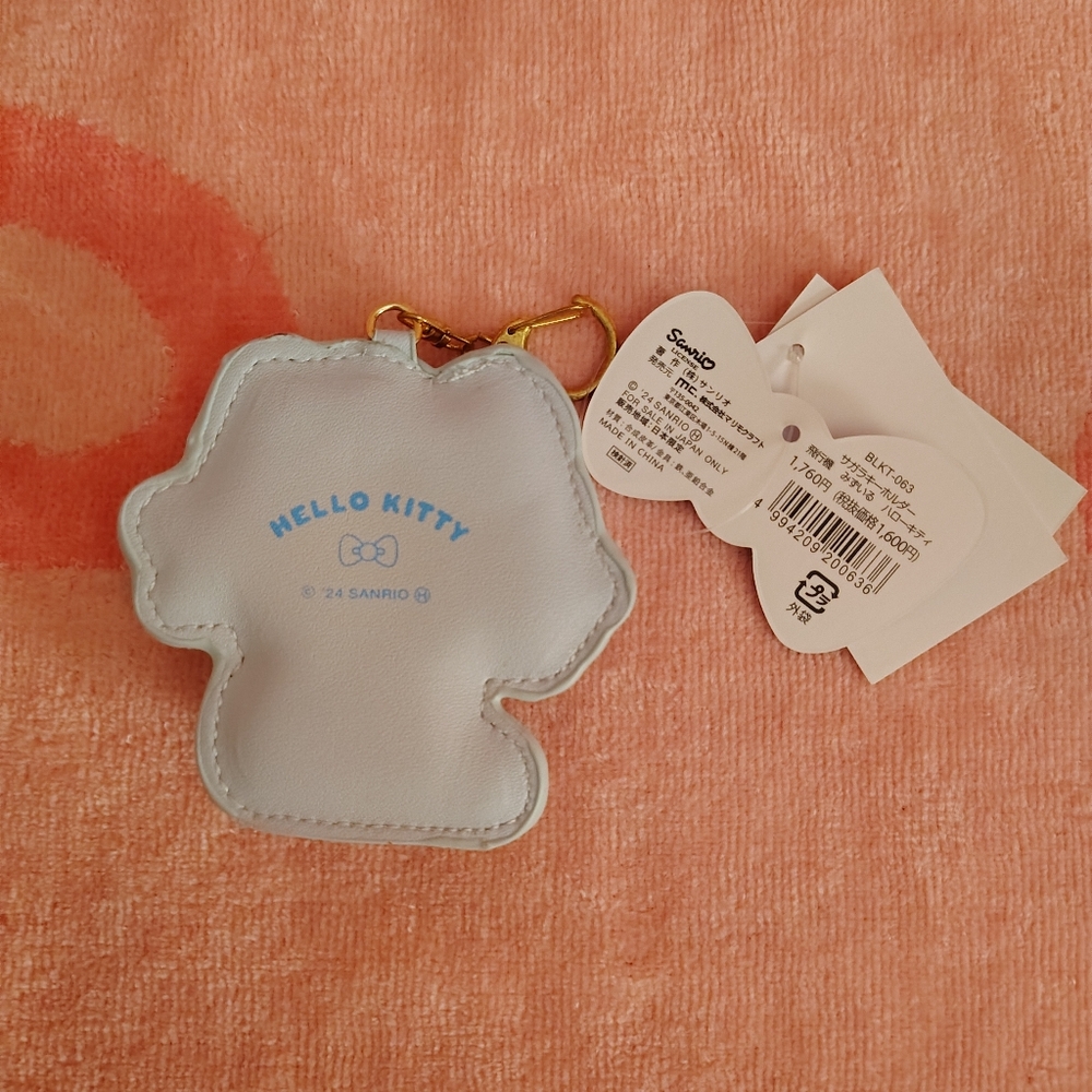 EXCLUSIVE - Hello Kitty Officially Licensed Keychain Set - Picture 10 of 10